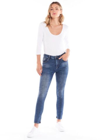 Lars Jean by Betty Basics
